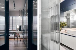 partisi kaca interior rumah