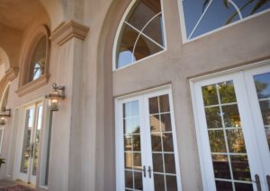 warna kaca jendela rumah