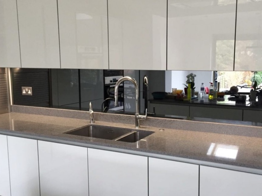 jenis kaca untuk kitchen set