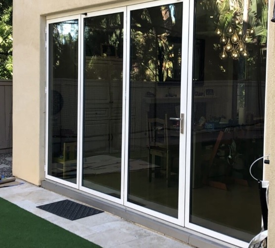 Kaca Jendela One Way