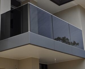 kaca rumah minimalis