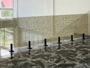 balkon kaca tempered