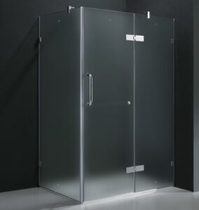 kaca kamar mandi buram