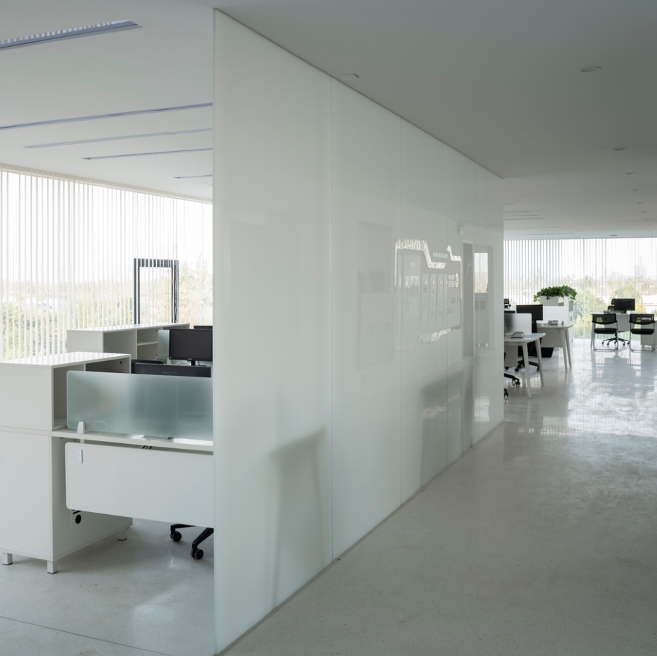 partisi kaca frameless