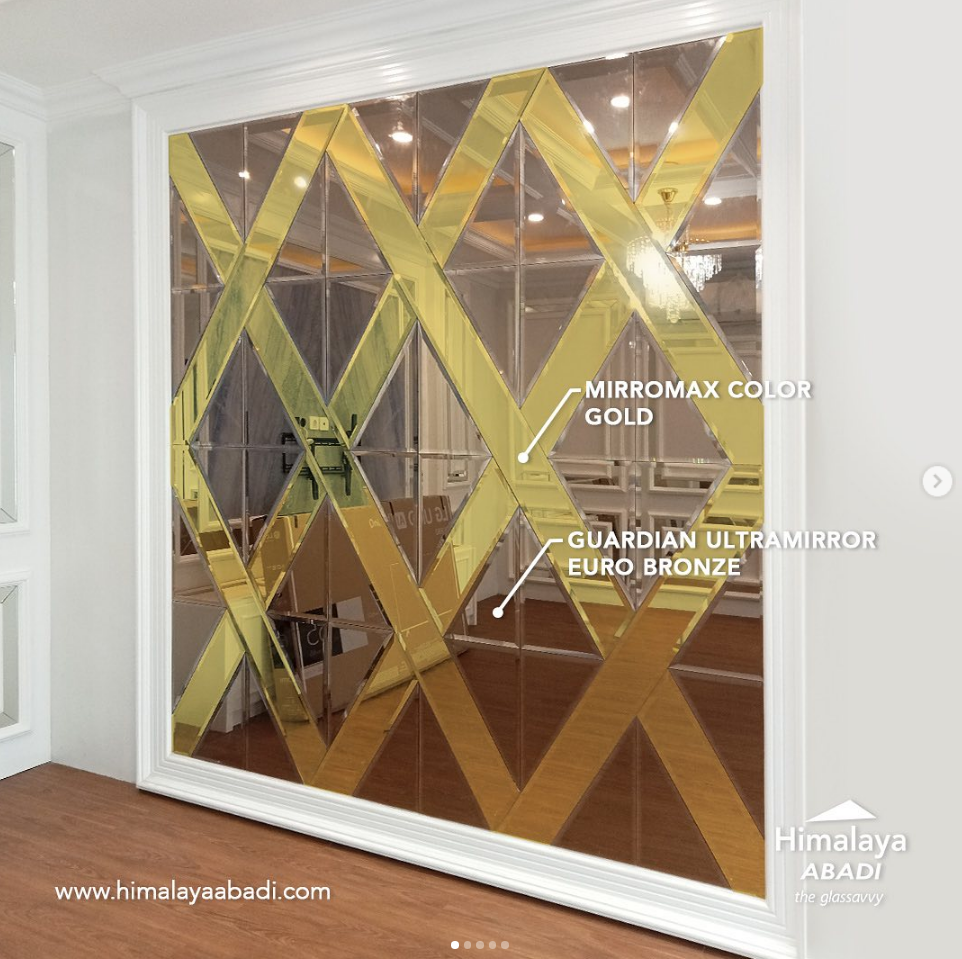 Kaca Cermin Hiasan Dinding