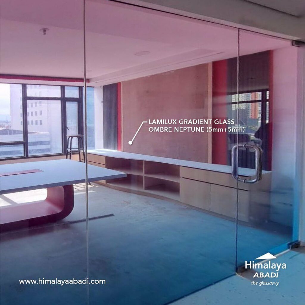 Dinding Kaca Frameless