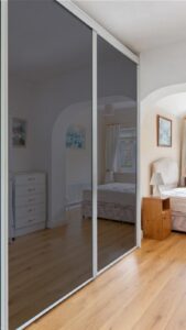 Kaca Tidak Terlihat dari Luar