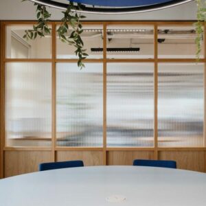 Kaca Film Garis Garis