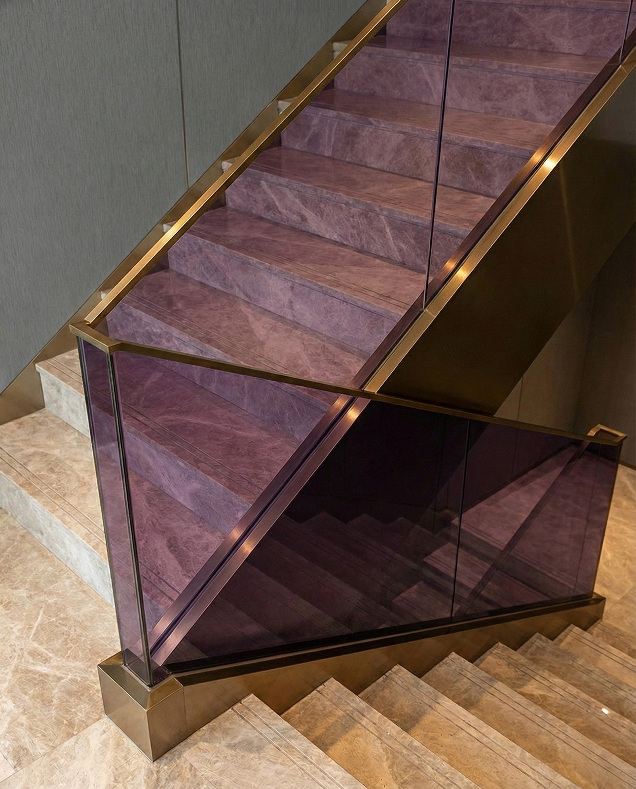 Kaca Tempered untuk Railing